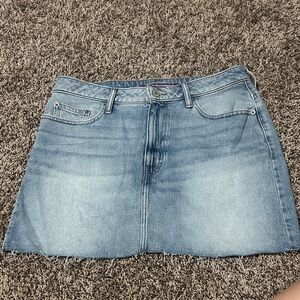NEVER WORN Lucky Brand Light Blue Denim Mini Skirt